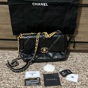 Crossbody Bag!!!!! Loved it, never used it once, just too big for my style